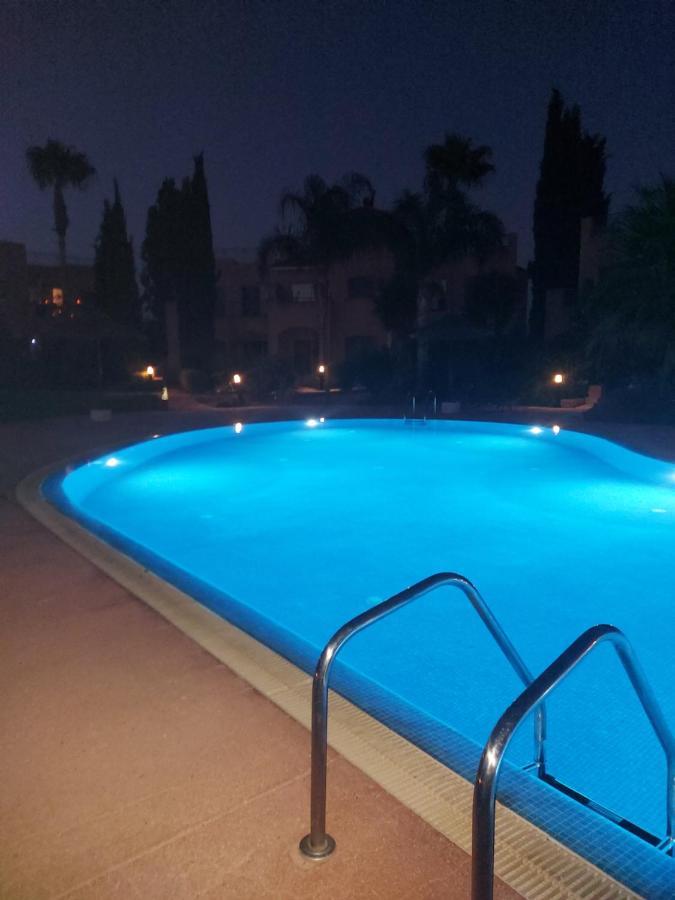 Apartment Mandria garden resort,pools-garden-beach 3 in One! Paphos